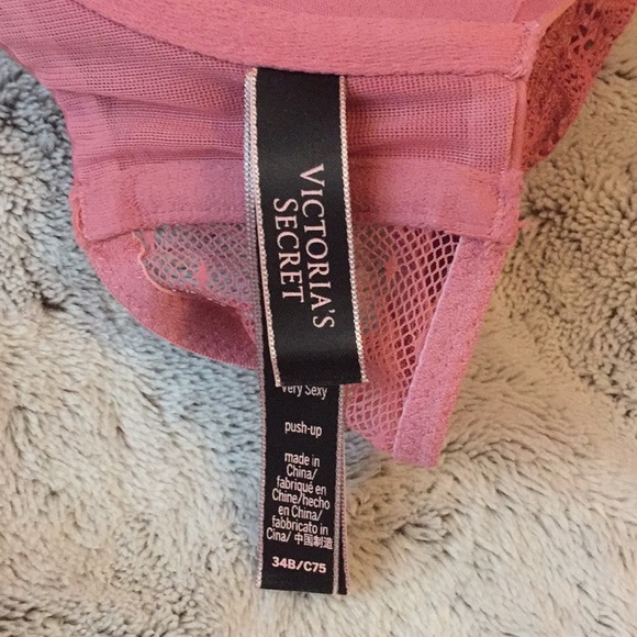 Push Up Victoria Secret Bra - Picture 3 of 3